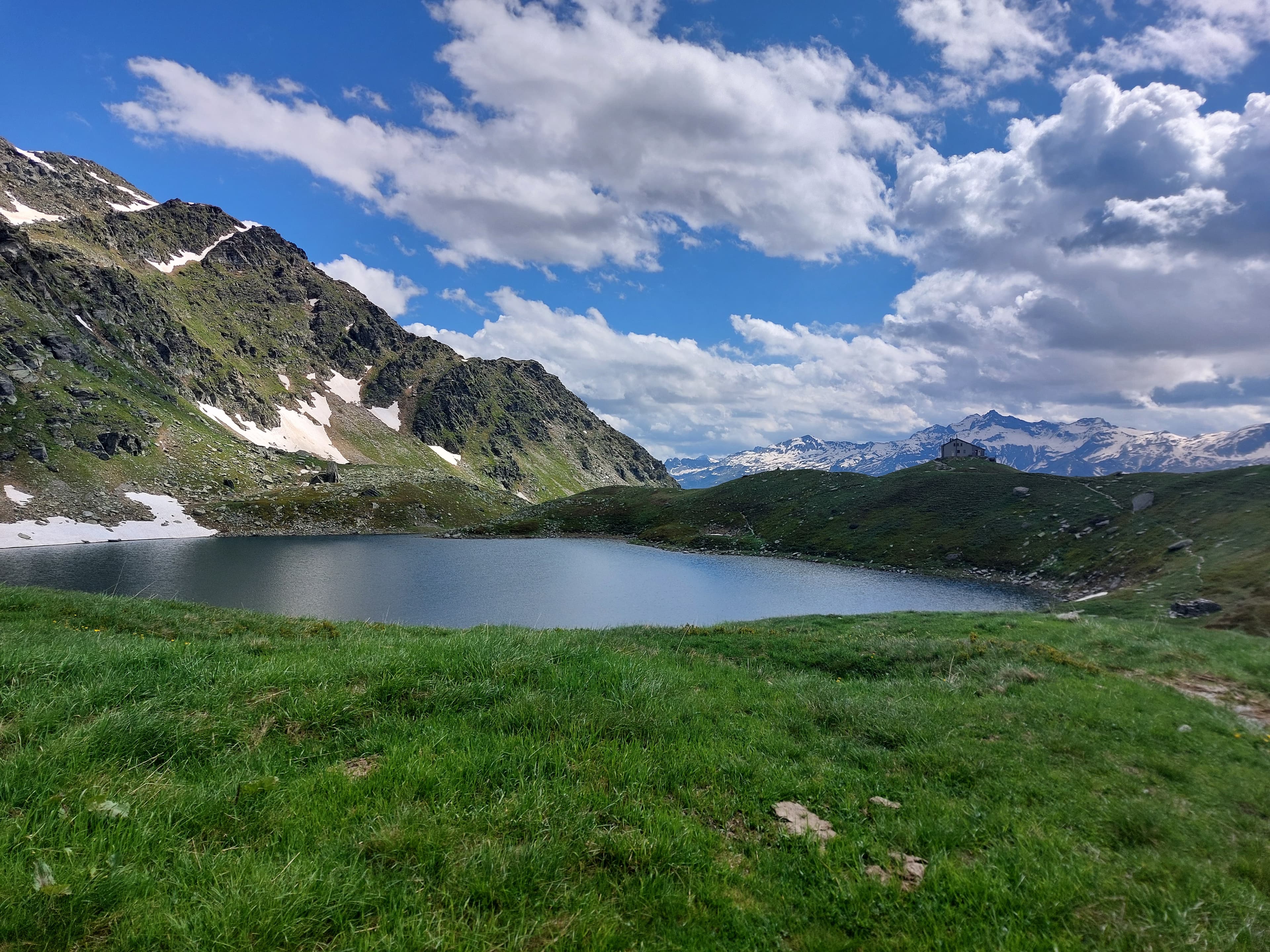 Lago Emet