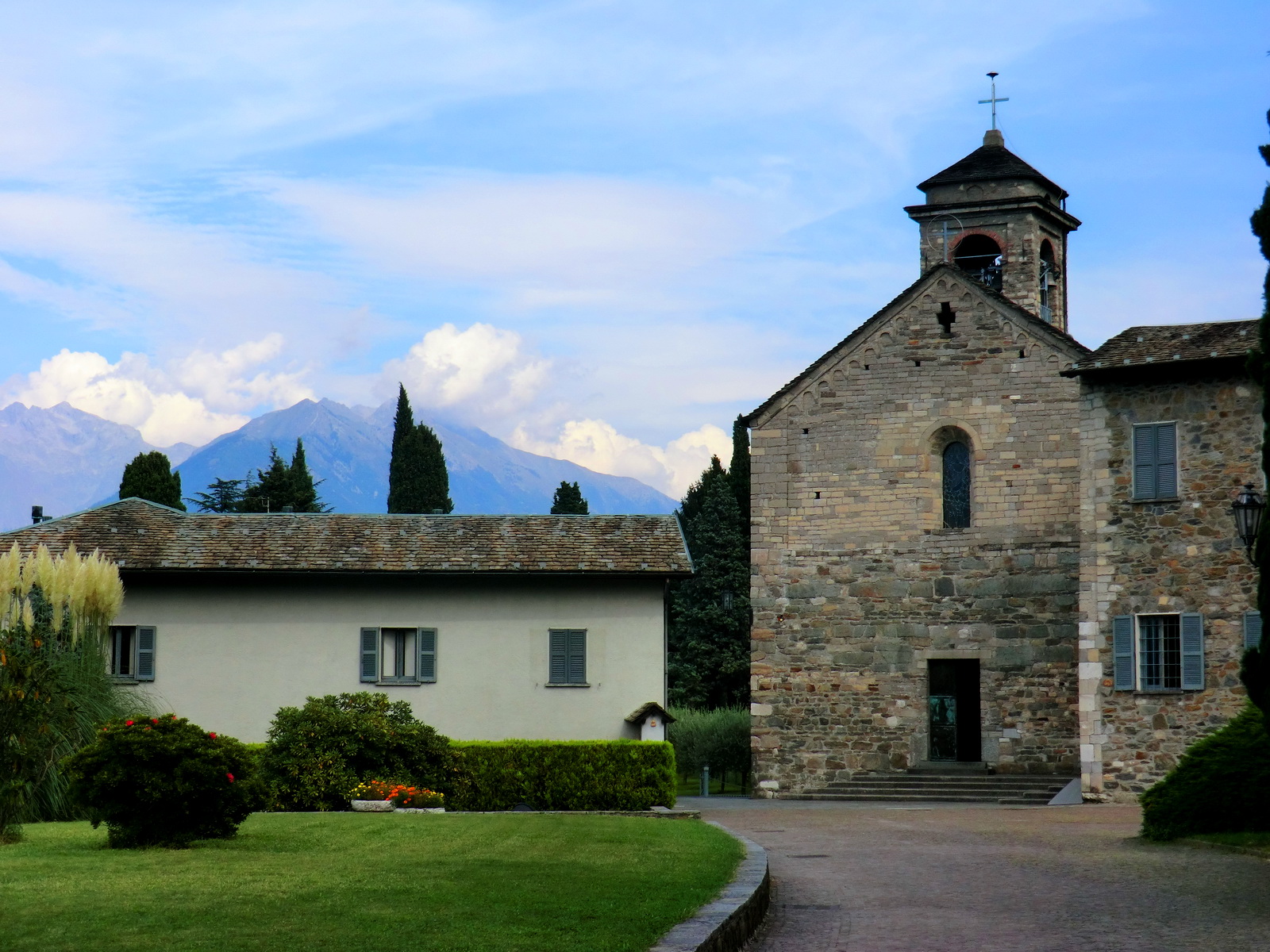 Abbazia di Piona