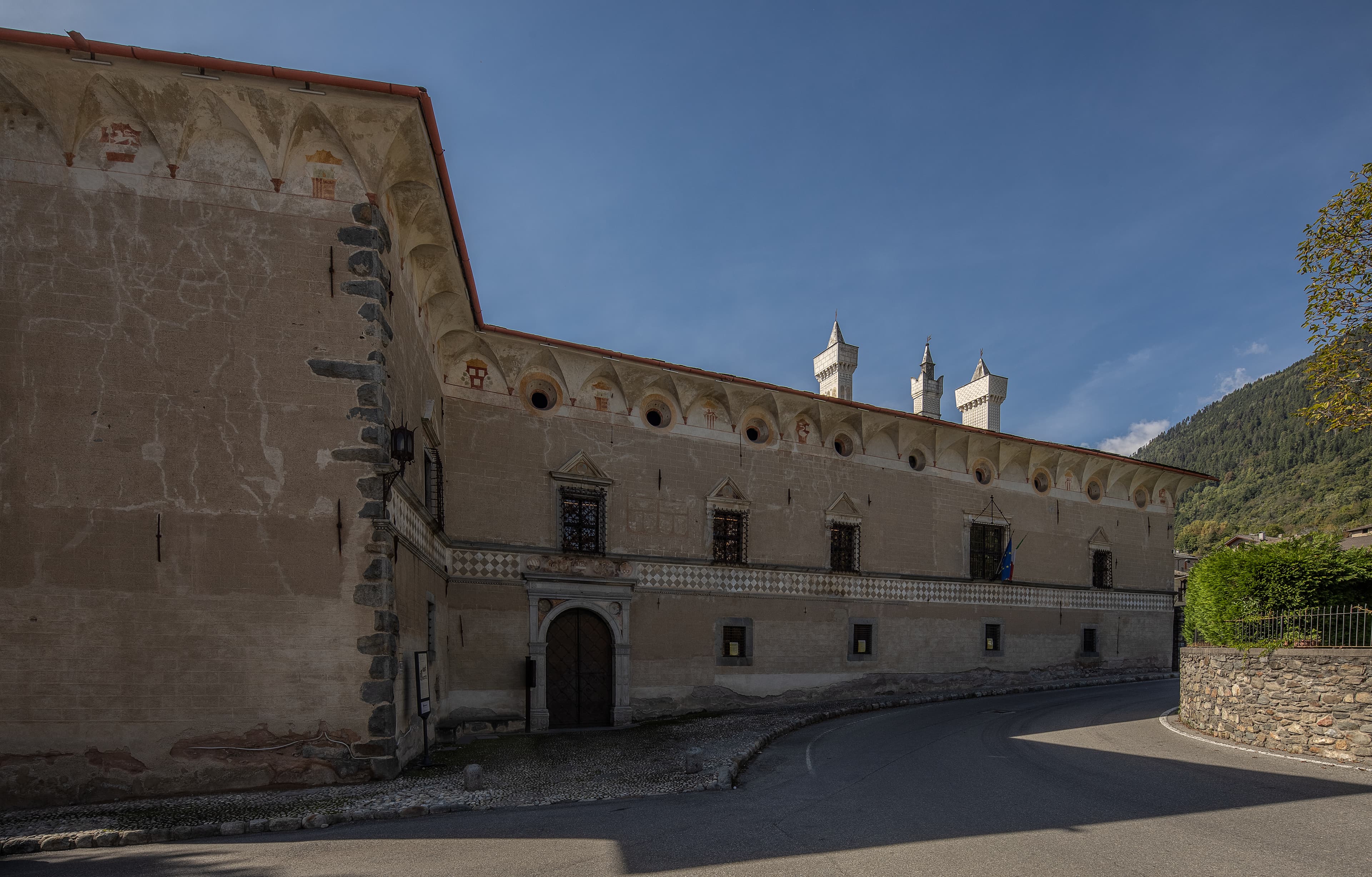 Palazzo Besta